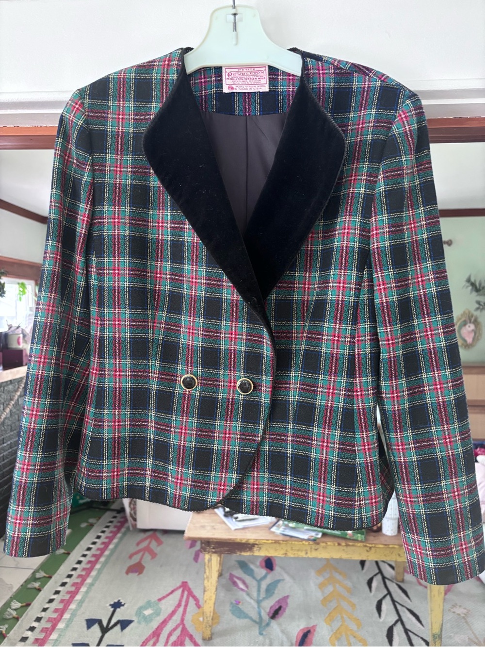Vintage Pendleton Black tartan Plaid Double-Breasted Blazer with Velvet Lapel